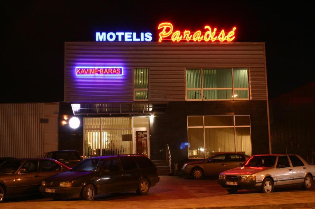 Paradise 3* Vilnius