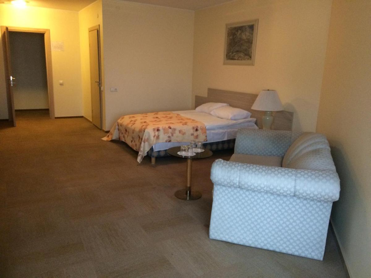 Motel Paradise 3*